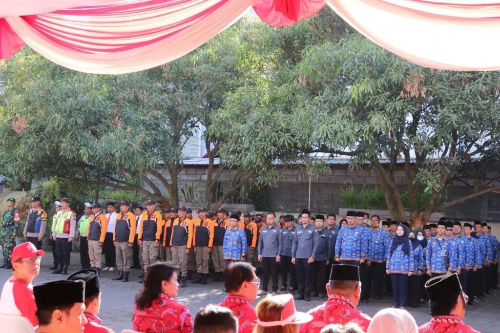 Peserta Upacara Peringkatan HUT RI Ke-78 Tingkat Kecamatan Bojongloa Kidul